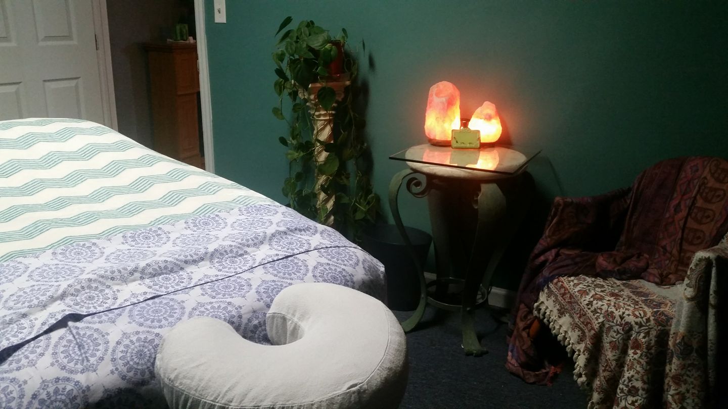 April Layton Cmt Rmt Certified Massage Therapist At Salem
